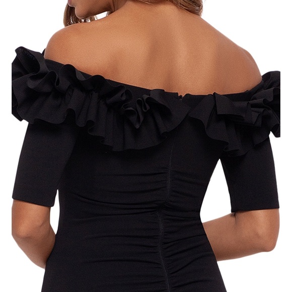 Xscape Black Ruffled Off The Shoulder Maxi Evening Gown NWT - Reemoly - Picture 5 of 16